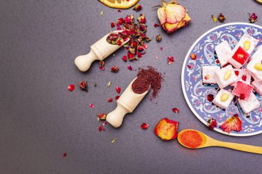 Doğu tatlıları. Geleneksel Türk lokumu