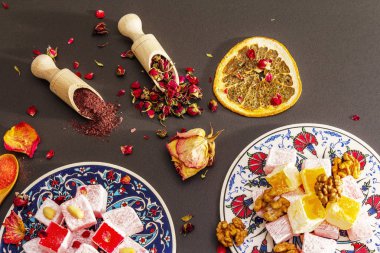 Doğu tatlıları. Geleneksel Türk lokumu