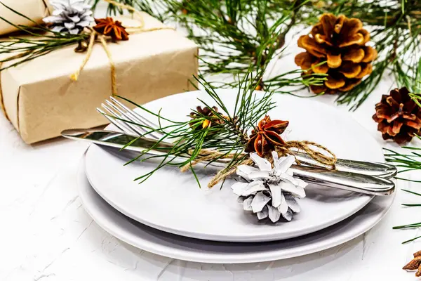 Christmas New Year Table Setting Festive Cutlery Ceramic Plates Fresh — Stock Photo, Image