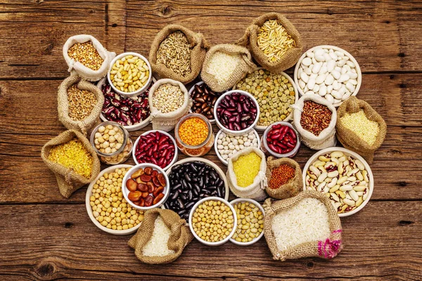 Surtido Diferentes Tipos Granos Frijoles Cereales Conjunto Fuentes Indispensables Proteína —  Fotos de Stock