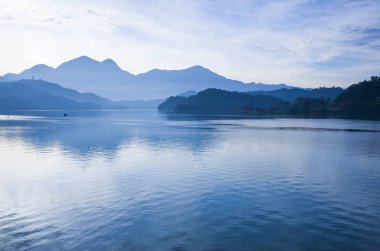 Sun Moon Gölü 'nün manzarası, Tayvan, Asya' nın ünlü cazibesi..