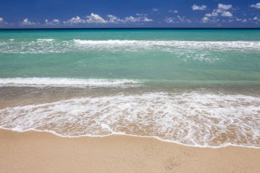 Beach Güney Tayvan ile dalga deniz
