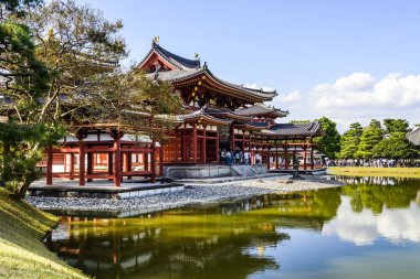 Güzel mimari Byodo içinde Kyoto Japonya tapınakta.