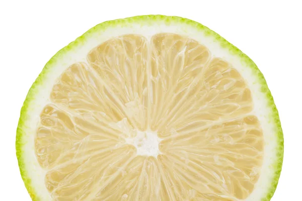 切片新鲜柠檬 被切割成半孤立的白色背景 — 图库照片