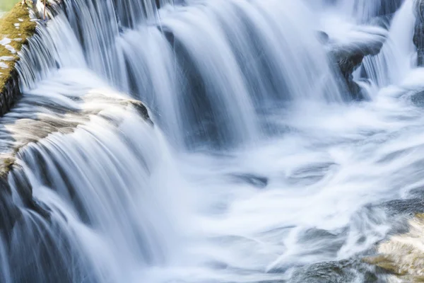 Nahaufnahme Wasserfall Natürlicher Hintergrund — Stockfoto