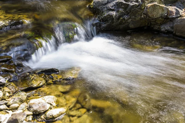 Creek Stream Water Flowing Rocks Stones — Stock Photo, Image