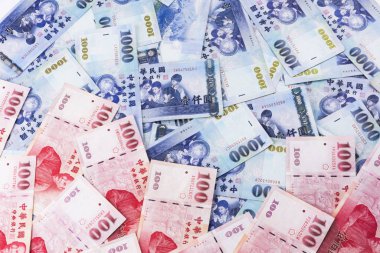 Tayvan banknotları beyaz arka planda izole