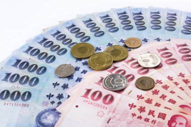 Tayvan banknotları beyaz arka planda izole