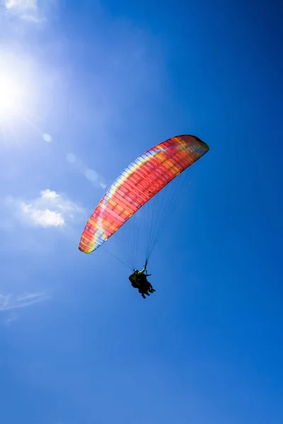 Paragliding Extreme Sport Blue Sky Clouds Background Healthy Lifestyle Freedom — Stock Photo, Image