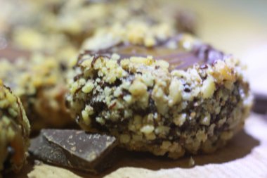 çikolata ve fındık çerezleri kapatmak