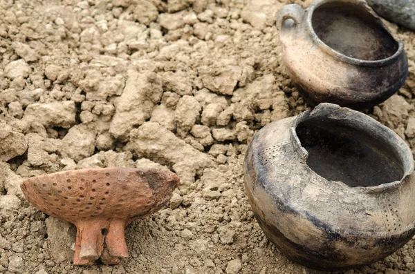 Arkeolog elinde yeni yapı