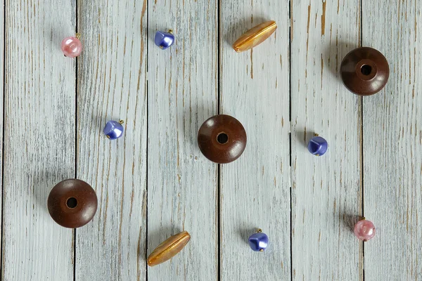 Açık mavi renkli üstten görünüm üstündeki paterni