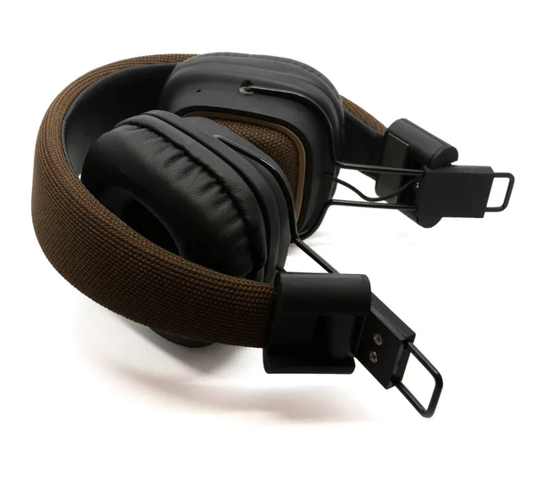Headphone Nirkabel Coklat Pirus Diisolasi Pada Latar Belakang Putih Dengan — Stok Foto