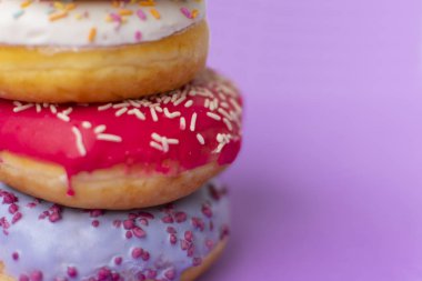 Lokmalar birbiri üstüne yalan