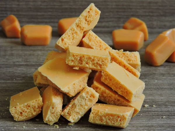 White Toffee Chocolate Toffee Porous White Chocolate Macro — Stock Photo, Image