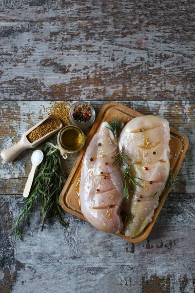 Raw Chicken Breasts Rosemary Spices Selective Focus Macro — Stock Photo, Image