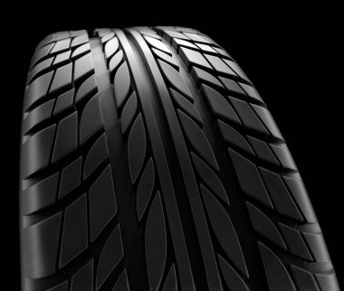 Araba lastikleri yakın çekim kış tekerlek profil yapısı siyah arka plan üzerine