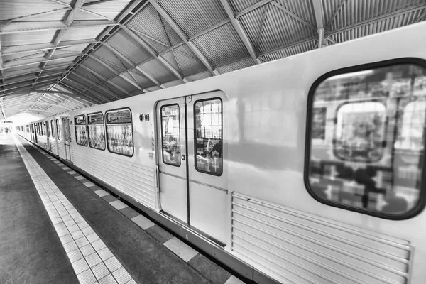 Tren Estación Metro Berlín —  Fotos de Stock