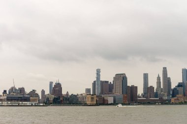 Hoboken, Nj üzerinden üst Manhattan Skyline.