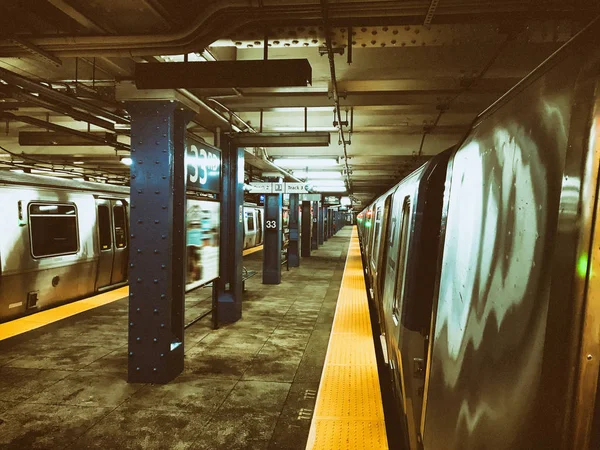 New York Metró Vonat Megállt Állomáson — Stock Fotó