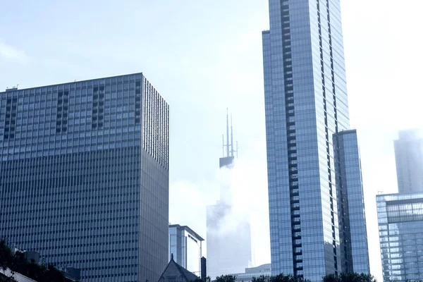 Hochhäuser Nebel Chicago — Stockfoto