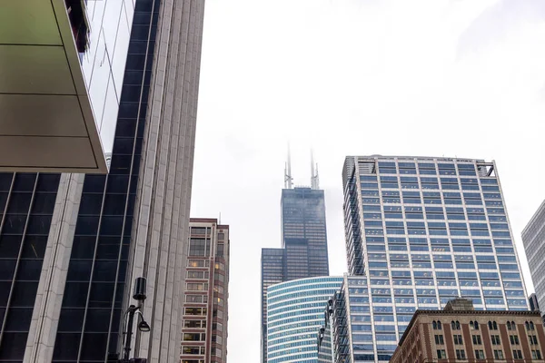 Nubes Sobre Rascacielos Chicago —  Fotos de Stock
