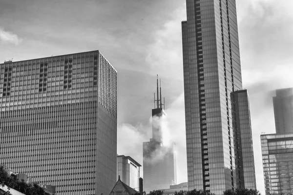 Wolkenkrabbers Mist Chicago — Stockfoto