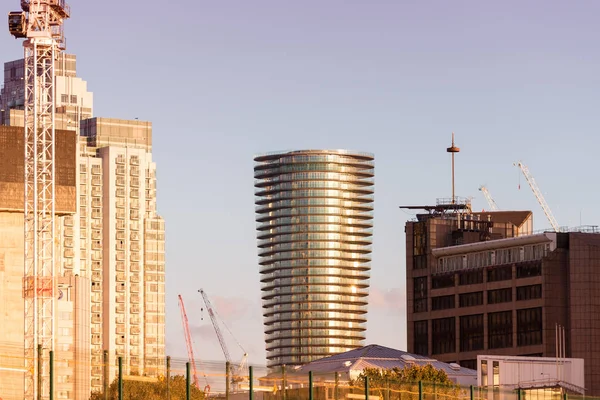 Nieuwe Wolkenkrabbers Canary Wharf — Stockfoto