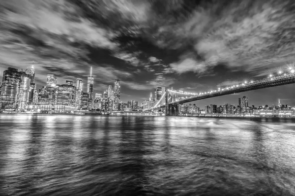 Skyline Manhattan Och Brooklyn Bron Nattutsikt — Stockfoto