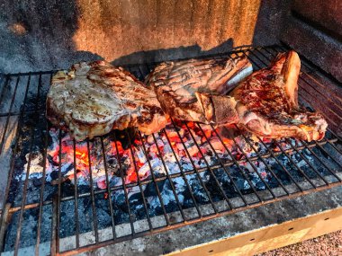 Klasik Toskana gıda, Barbekü Fiorentina biftek