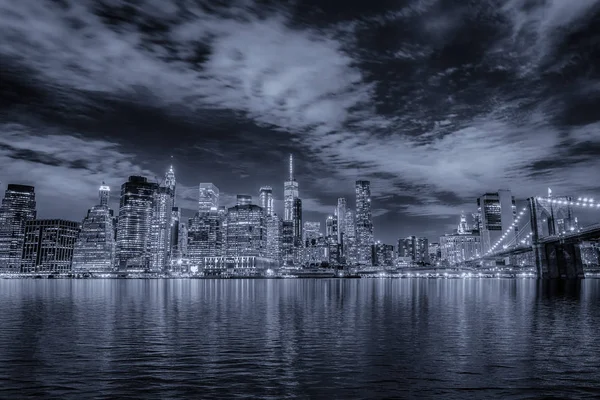 Lower Manhattan de noapte, NYC — Fotografie, imagine de stoc