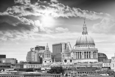 St. paul Katedrali ile güzel gök