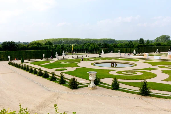 Prachtig uitzicht op de tuinen van de Versaille, Frankrijk — Stockfoto