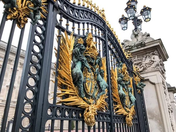 Dettagli della porta di Buckingham Palace — Foto Stock