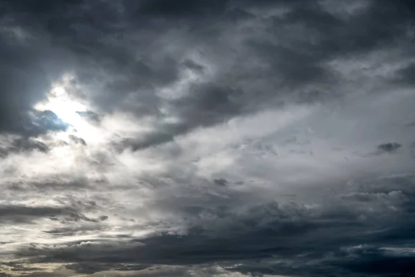 Bella vista, nuvole dopo tempesta — Foto Stock