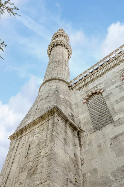 Details des Turms einer Moschee in Istanbul — Stockfoto