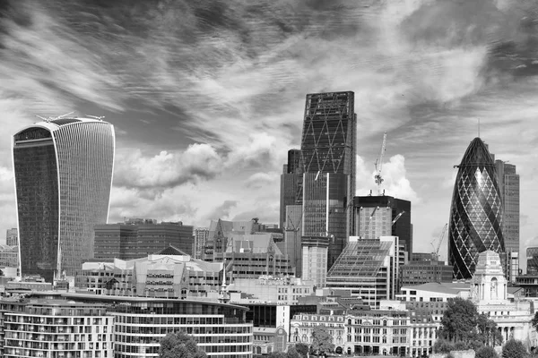 Beautiful sky on London — Stock Photo, Image