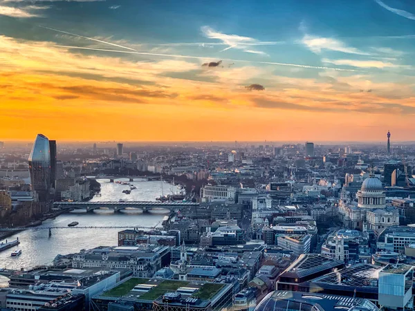 Londra manzarası, gün batımı, havadan görünümü — Stok fotoğraf
