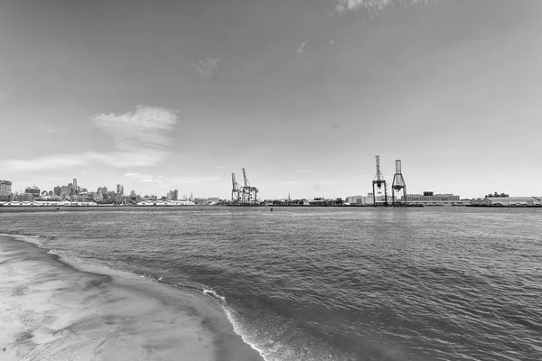Vista panoramica dall'Isola dei Governatori, NYC — Foto Stock