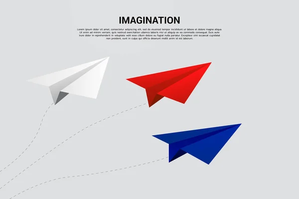 Vermelho azul e branco origami avião de papel voando. conceito de ideia e imaginação —  Vetores de Stock