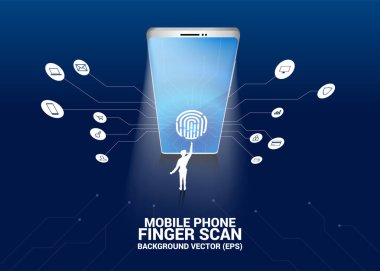 İşadamı cep telefonu ekranında parmak tarama simgesine dokunmatik parmak izi. Ağda güvenlik ve gizlilik teknolojisi için arka plan konsepti