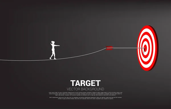 Silhouette Businesswoman Walk Rope Arrow Archery Hit Center Target Concept — 스톡 벡터