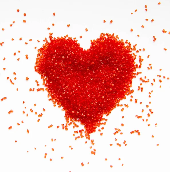 Beyaz bir arka plan üzerinde kopya alanı üst görünüm Meydanı izole kırmızı şeker kalp