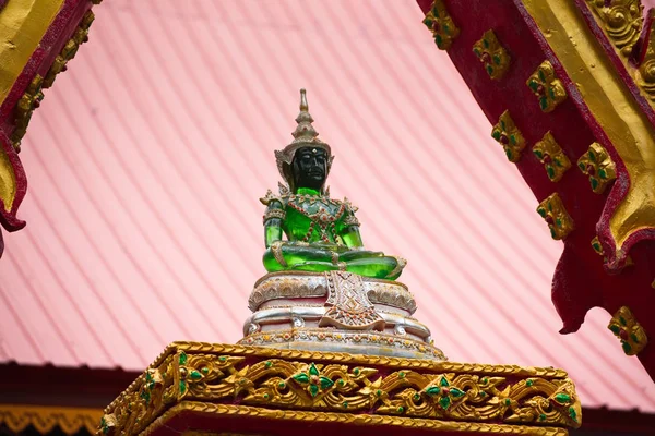 Το άγαλμα του Βούδα χρυσή στην Ταϊλάνδη. — Φωτογραφία Αρχείου