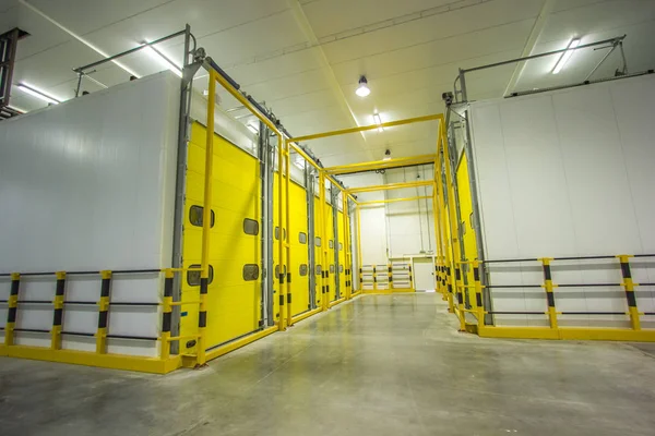 Almacenamiento Plátano Enormes Refrigeradores Cerrados Dentro Del Centro Distribución — Foto de Stock