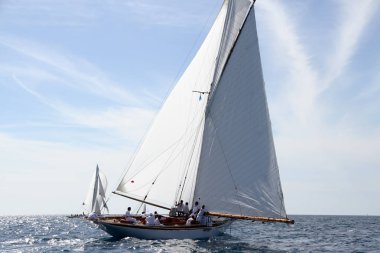 Fransız Rivierasında yelkenli yarışı 