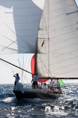 Fransız Rivierasında yelkenli yarışı 