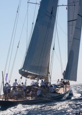 Fransız Rivierasında yelkenli yarışı 