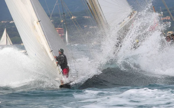 フランスのリビエラでボートレースをセーリング — ストック写真