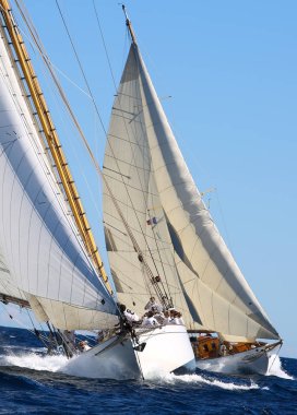 Fransız Rivierasında yelkenli yarışı 